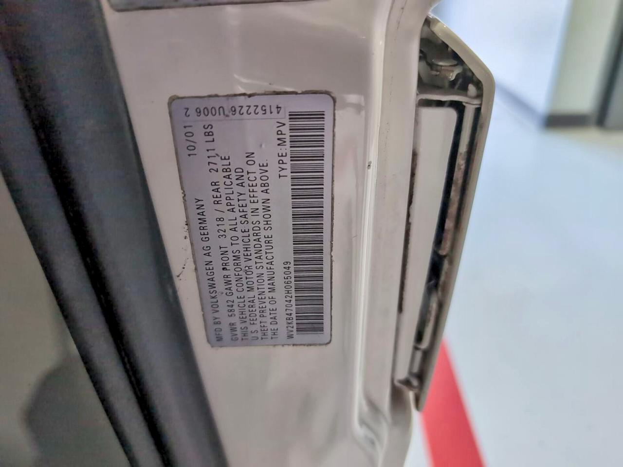 2002 Volkswagen Eurovan VIN WV2KB47042H065049 photo 10