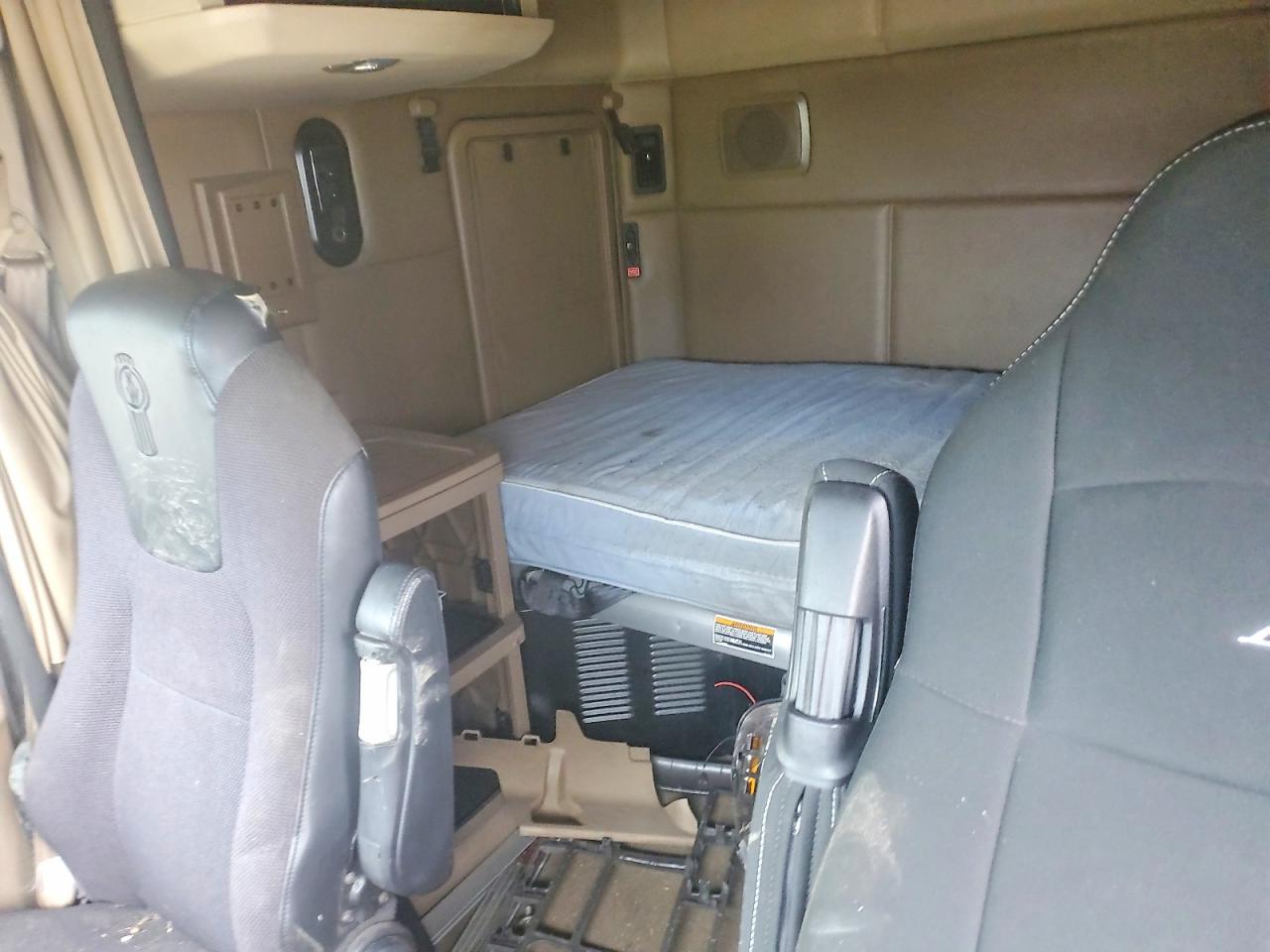 2014 KENWORTH All models VIN 1XKYDP9X8EJ417842 photo 6