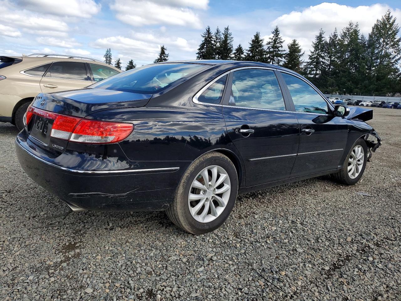2007 Hyundai Azera VIN KMHFC46F27A141723 photo 3