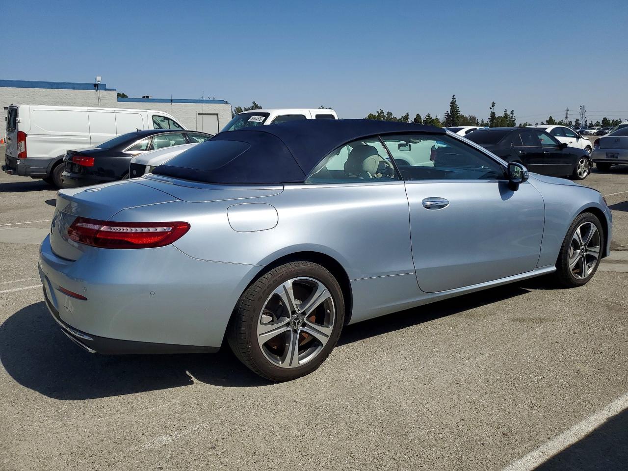 2018 Mercedes-Benz E-class VIN WDD1K6FB5JF055218 photo 3