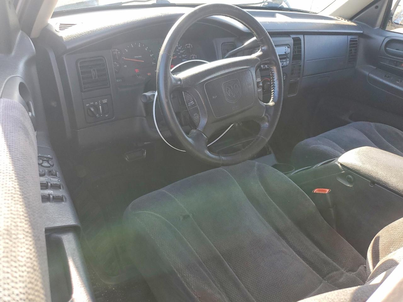 2004 Dodge Dakota VIN 1D7HL48K14S595013 photo 8