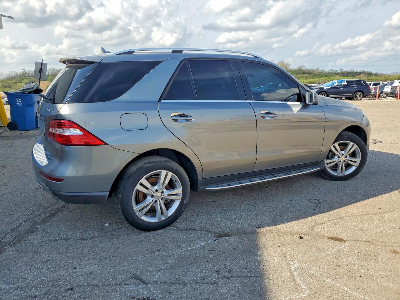 2013 Mercedes-Benz M-class VIN 4JGDA2EB1DA202684 photo 3