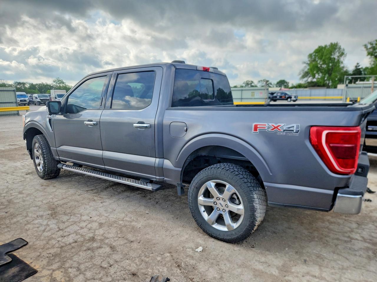 2021 Ford F150 VIN 1FTFW1E81MFC31036 photo 2