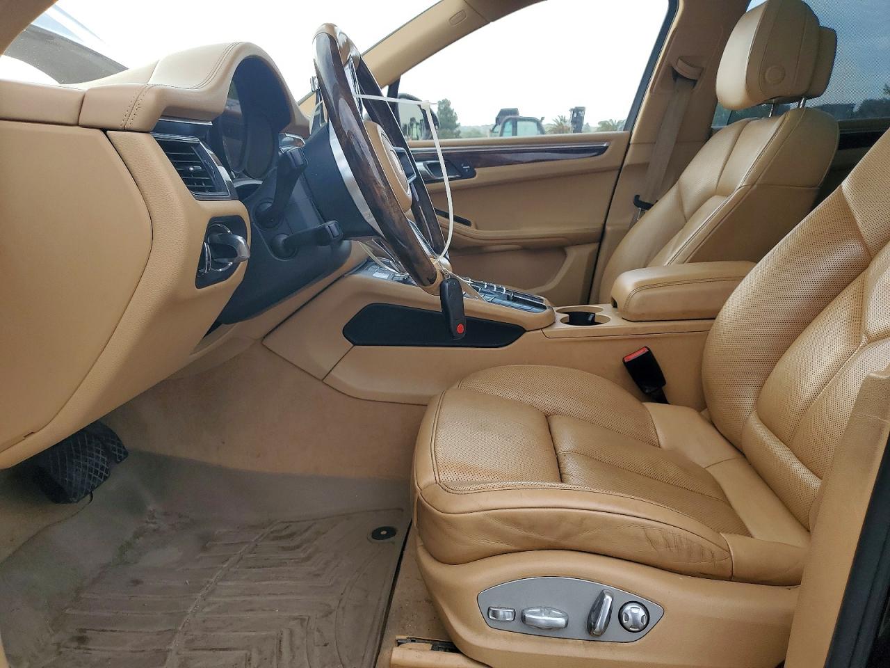 2017 PORSCHE Macan VIN WP1AB2A51HLB13257 photo 7