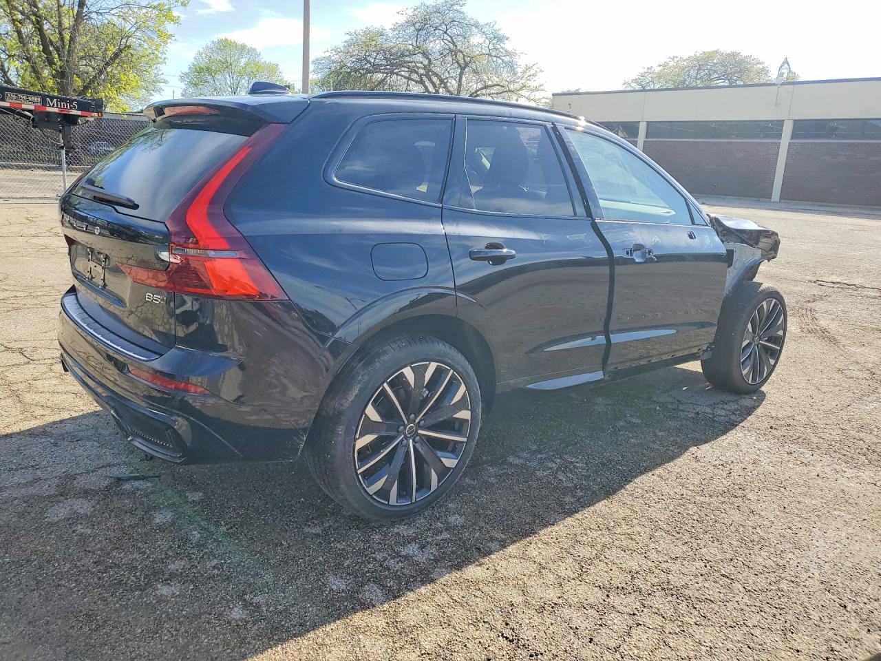 2026 Volvo Xc60 VIN YV4M12RM8T1414428 photo 3