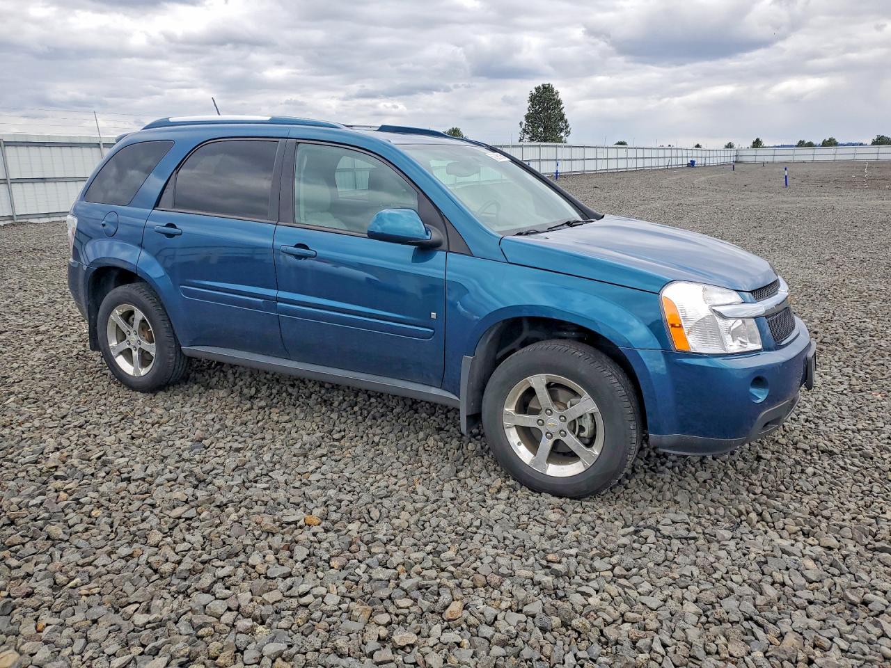 2007 Chev Equinox VIN 2CNDL73F576065487 photo 4