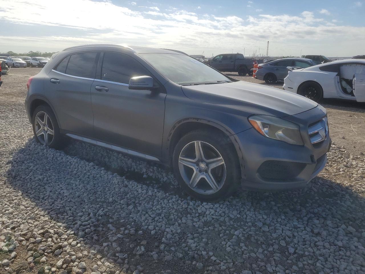 2015 MERCEDES-BENZ Gla-class VIN WDCTG4GB7FJ170747 photo 4