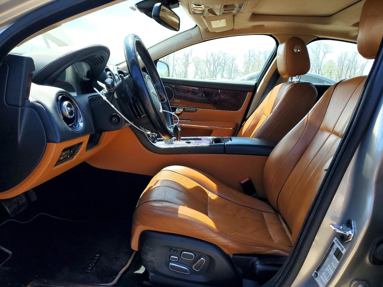 2013 Jaguar Xj VIN SAJWA1C75D8V43553 photo 7