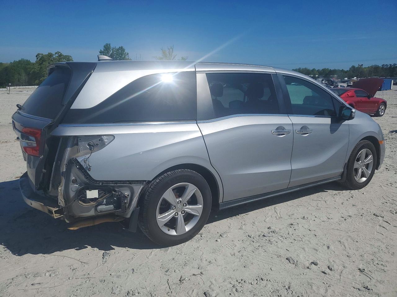 2019 Honda All models VIN 5FNRL6H73KB026745 photo 3