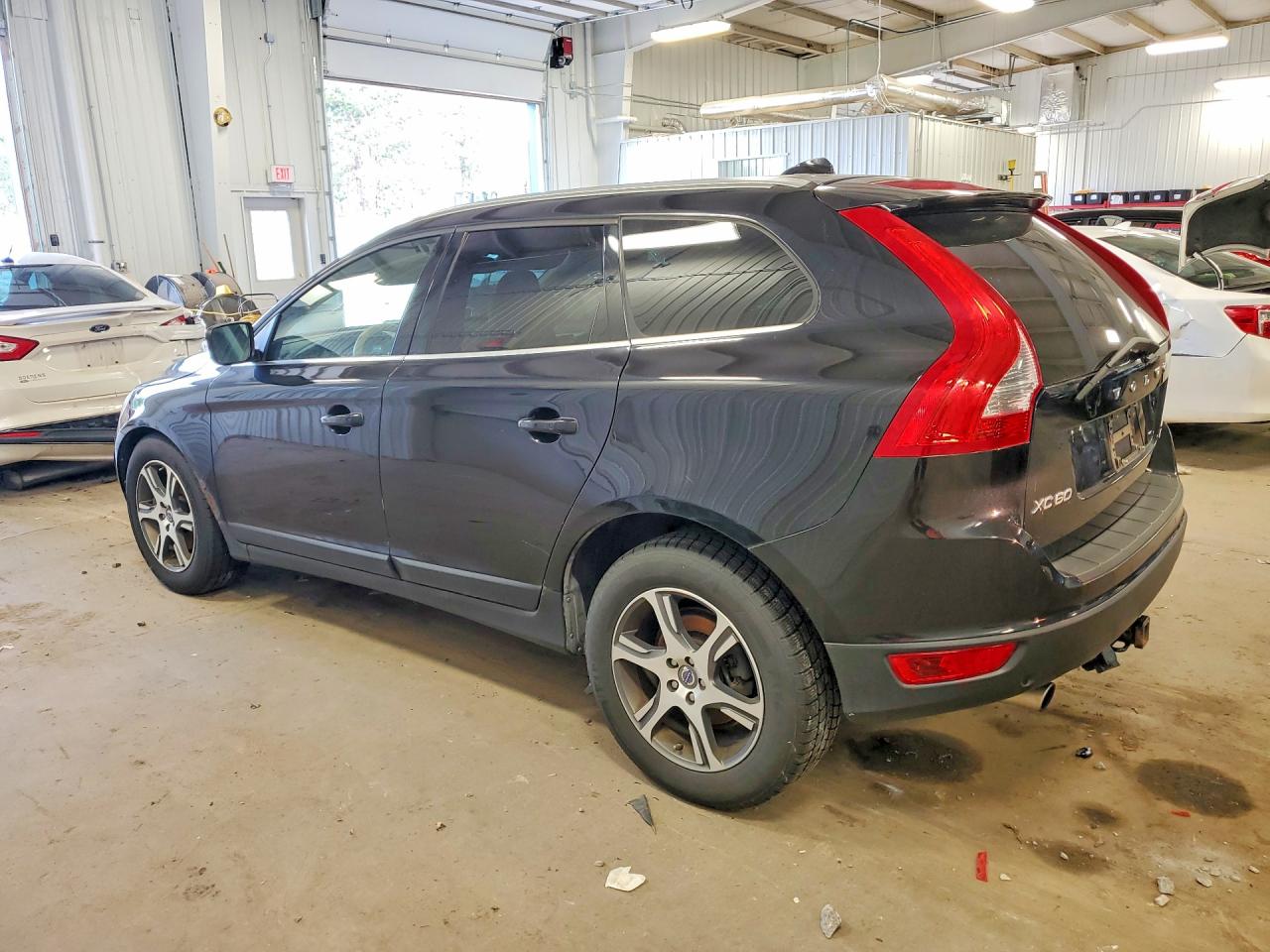 2012 Volvo Xc60 VIN YV4902DZ9C2244201 photo 2