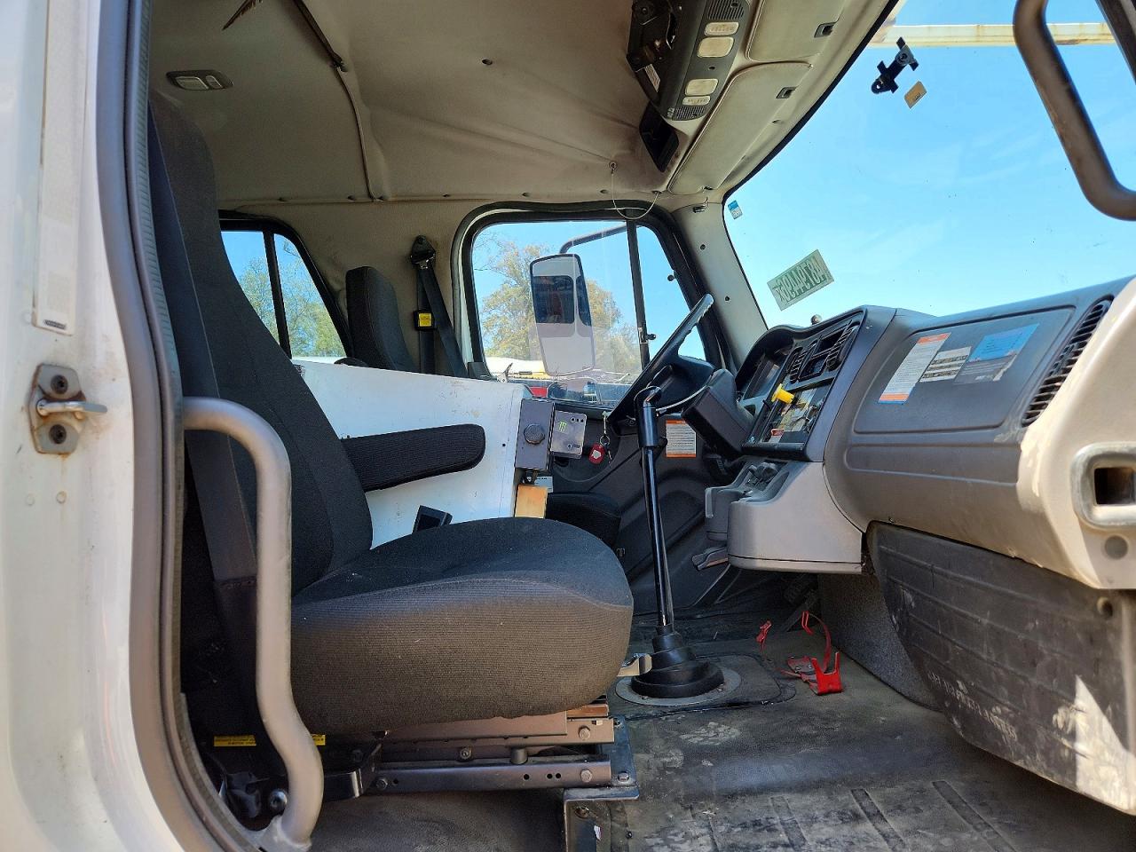 2013 FREIGHTLINER All other VIN 1FVHC3BS7DHFA4744 photo 5