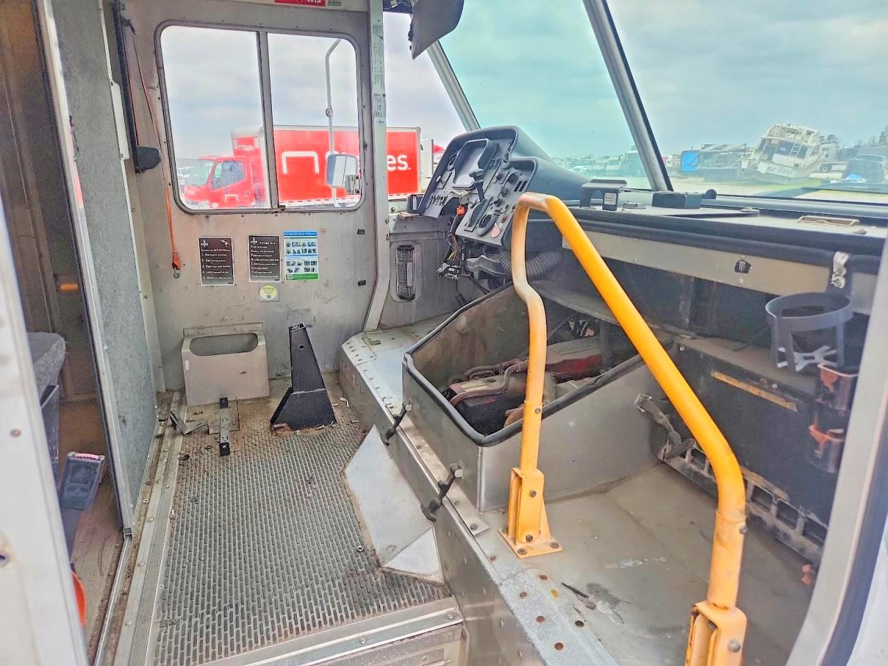 2012 FREIGHTLINER All other VIN 4UZAAPDUXCCBT6239 photo 7