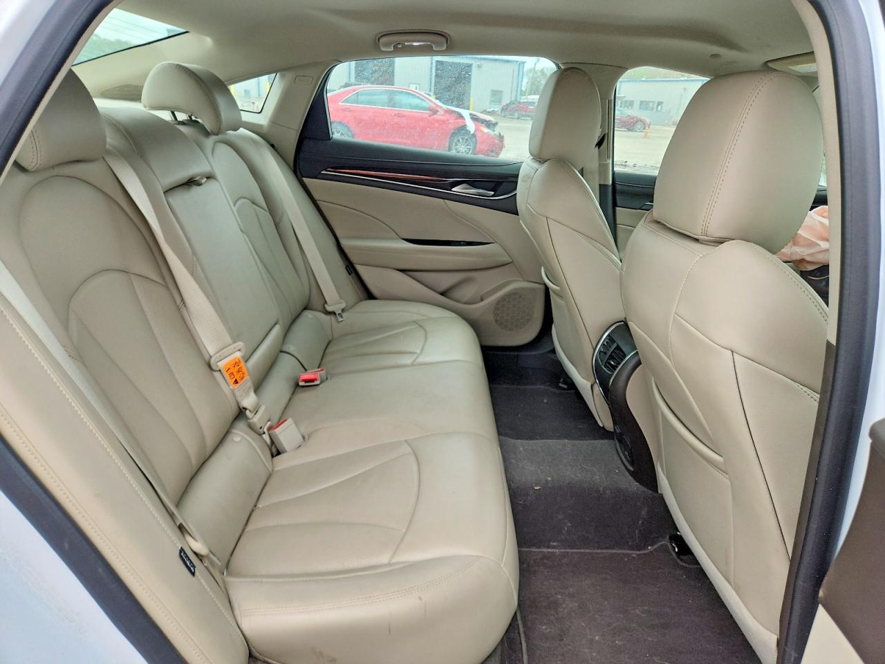 2019 Buick Lacrosse VIN 1G4ZS5SSXKU108937 photo 10