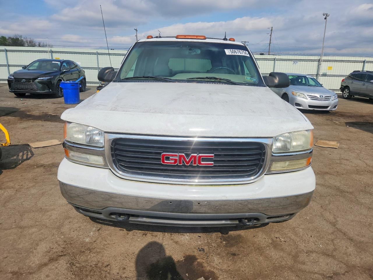 2003 GMC Yukon VIN 1GKGK26U83R302820 photo 5