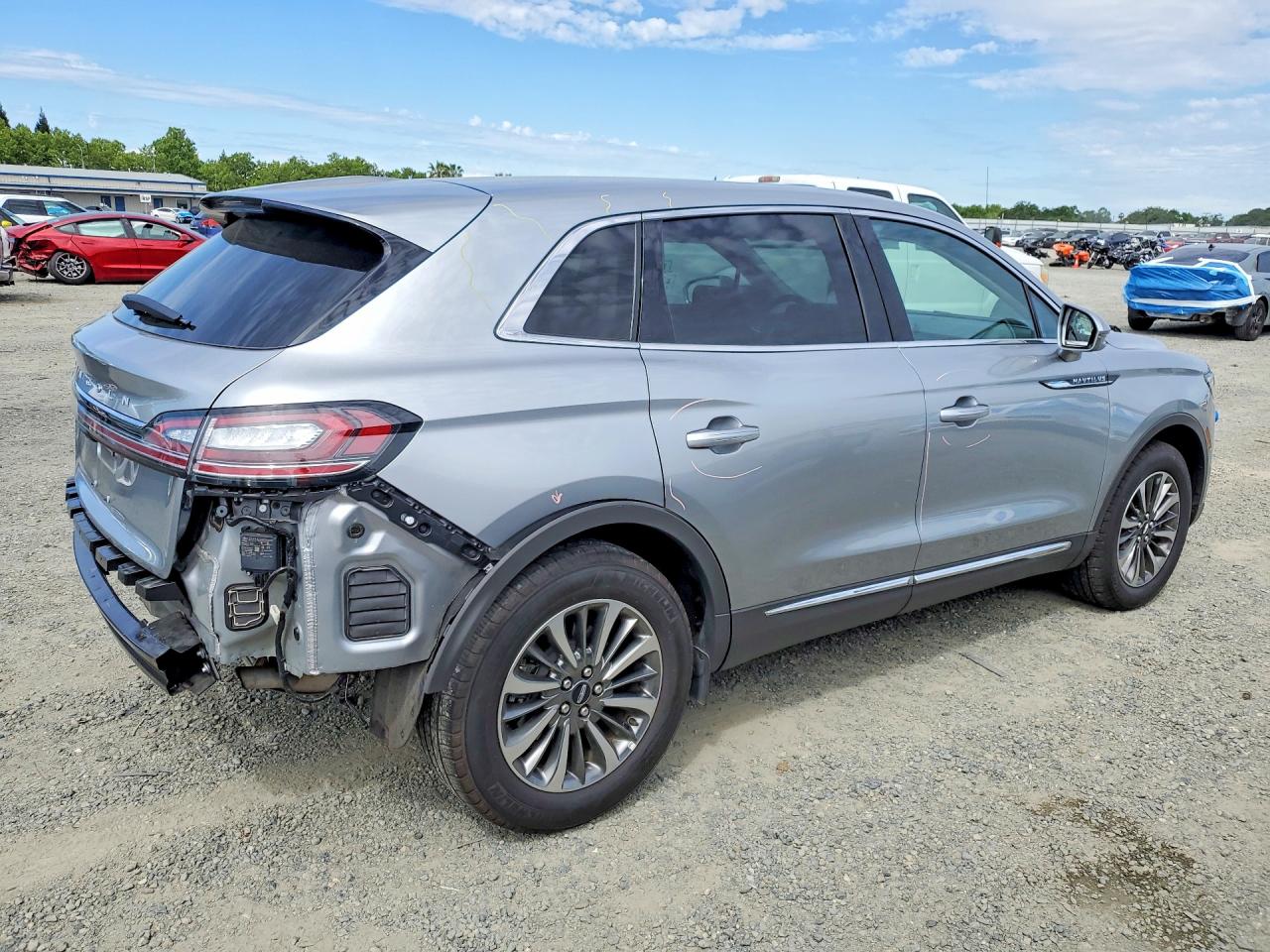 2021 LINCOLN Nautilus VIN 2LMPJ6J93MBL04472 photo 3