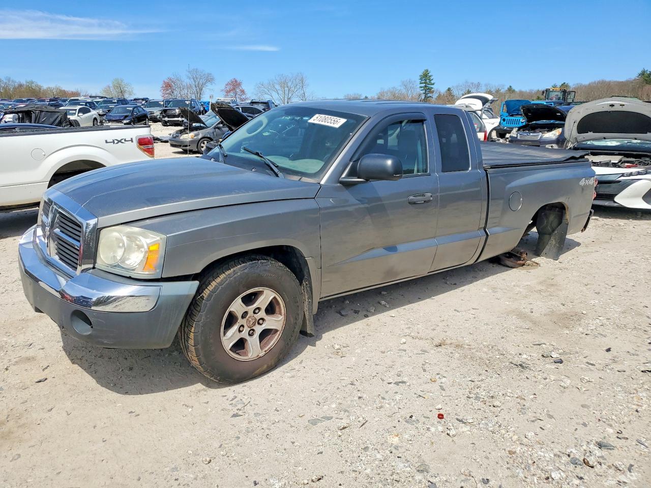 2005 Dodge Dakota VIN 1D7HW42K65S180724 photo 1