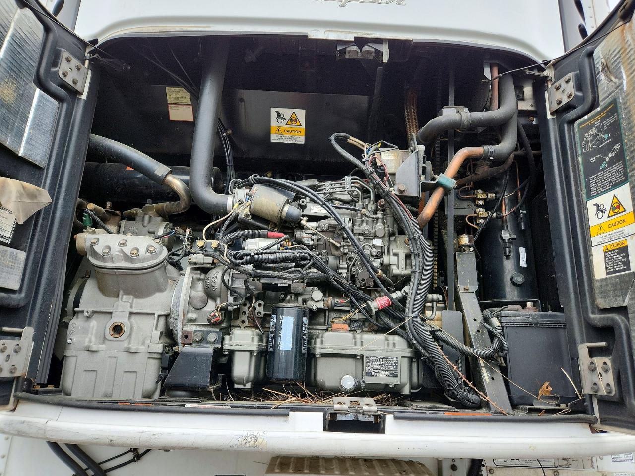 2015 UTILITY All models VIN 1UYVS2486FM408324 photo 7