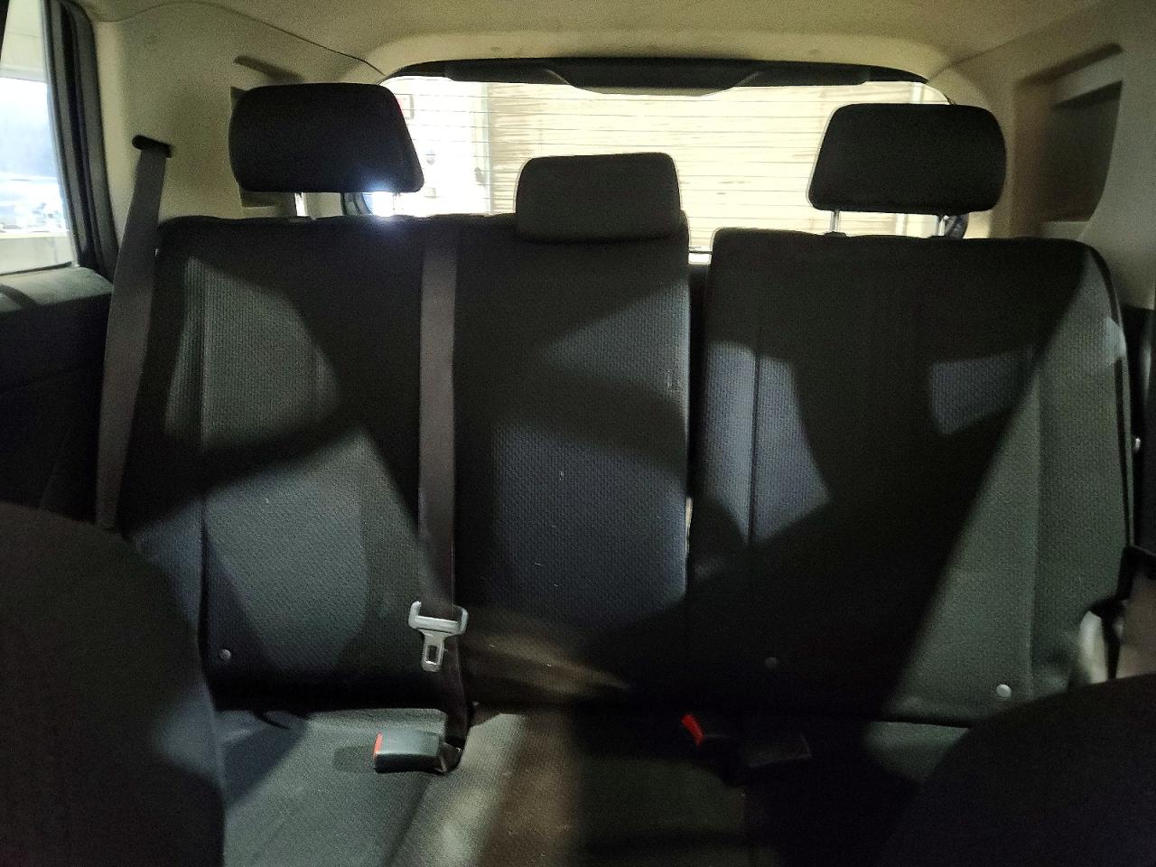 2008 Toyota Scion VIN JTLKE50E581010147 photo 10
