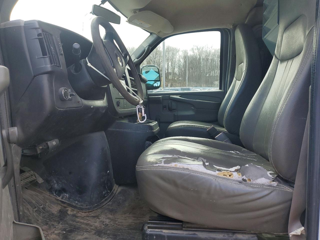 2010 CHEV Express VIN 1GCZGFDAXA1163985 photo 7