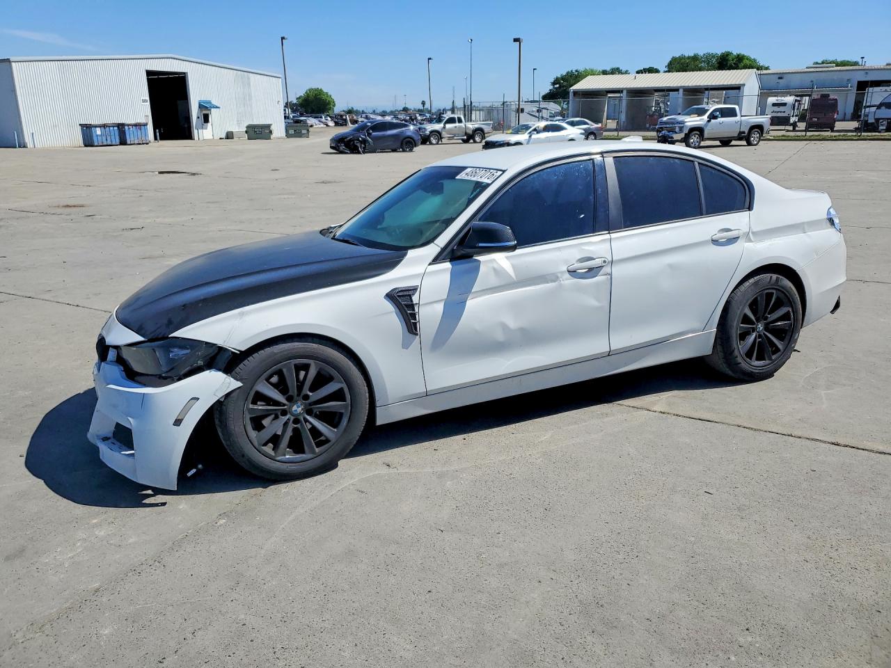 2013 BMW 3 series VIN WBA3C1C59DF437903 photo 1