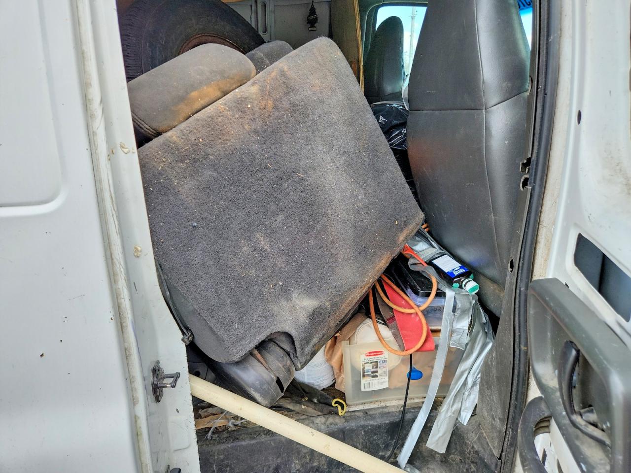 2002 CHEVROLET Express VIN 1GCFG15W421221381 photo 11