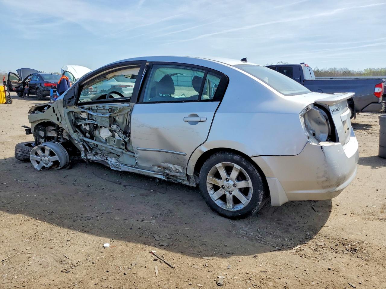 2009 Nissan Sentra VIN 3N1AB61EX9L672243 photo 2