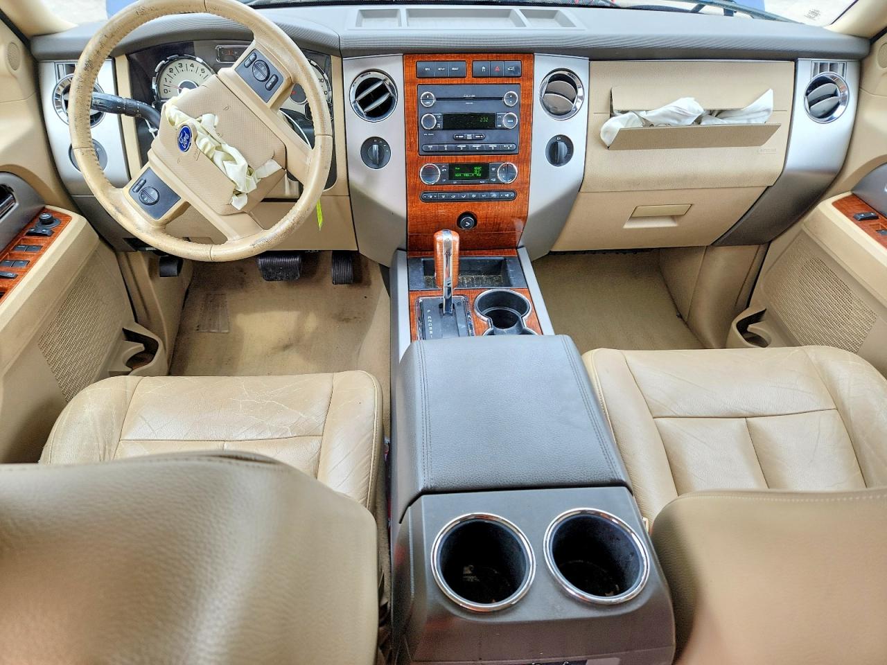 2010 Ford Expedition VIN 1FMJU1J57AEA99215 photo 8