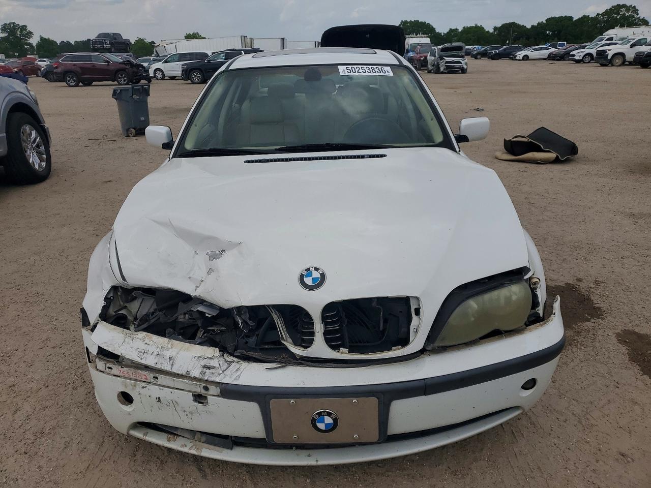 2005 BMW 3 series VIN WBAET37495NJ89956 photo 5