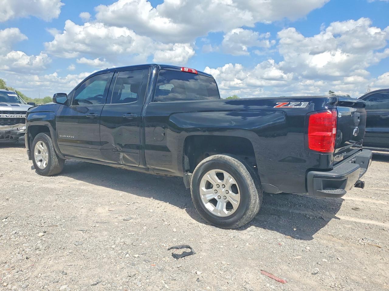 2017 Chevrolet All models VIN 1GCVKREC9HZ117946 photo 2