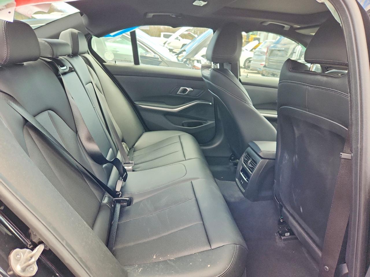2026 BMW 3 series VIN 3MW89CW02T8F93384 photo 10