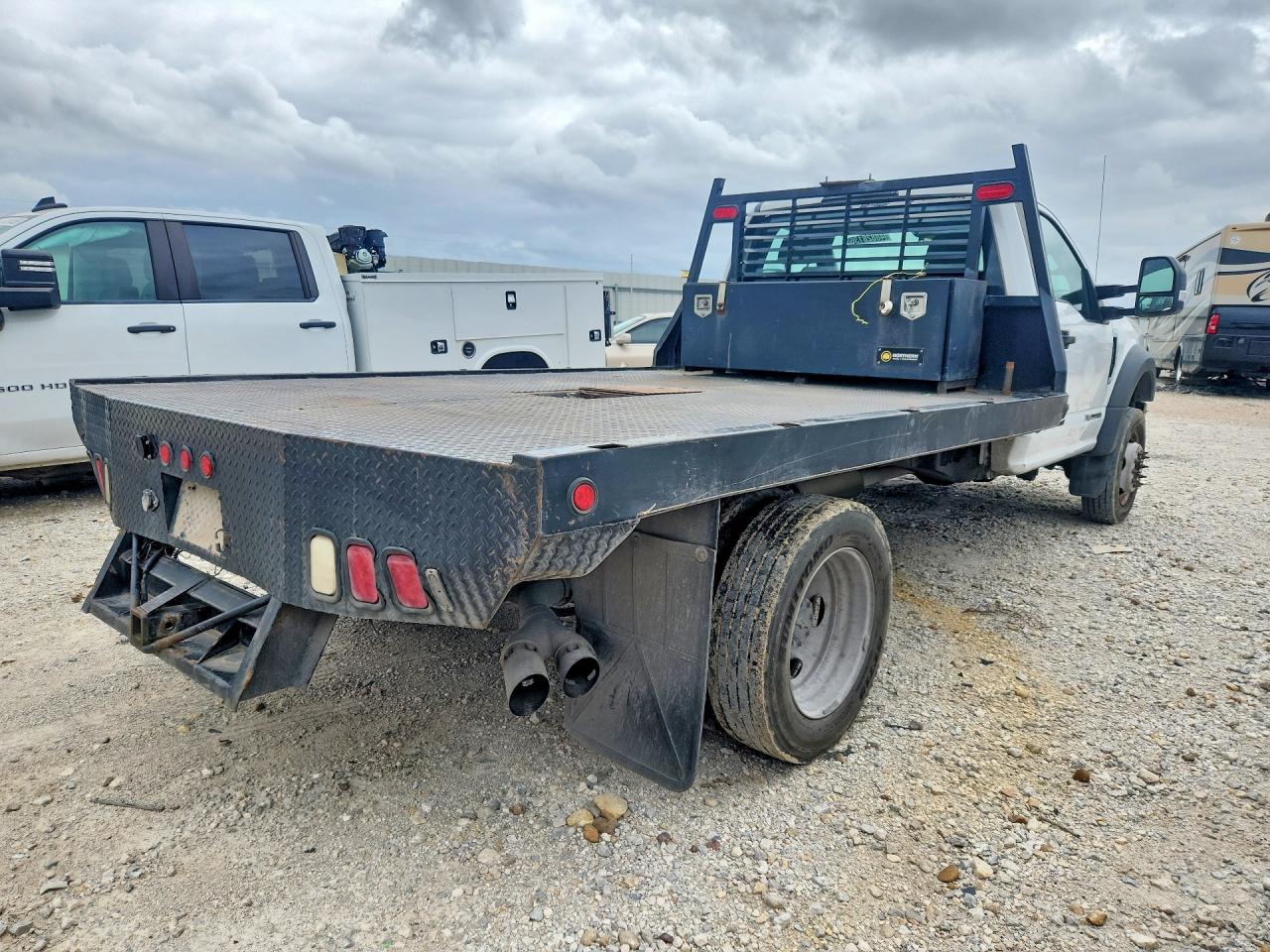 2017 FORD F550 VIN 1FDUF5GT5HEE48905 photo 3