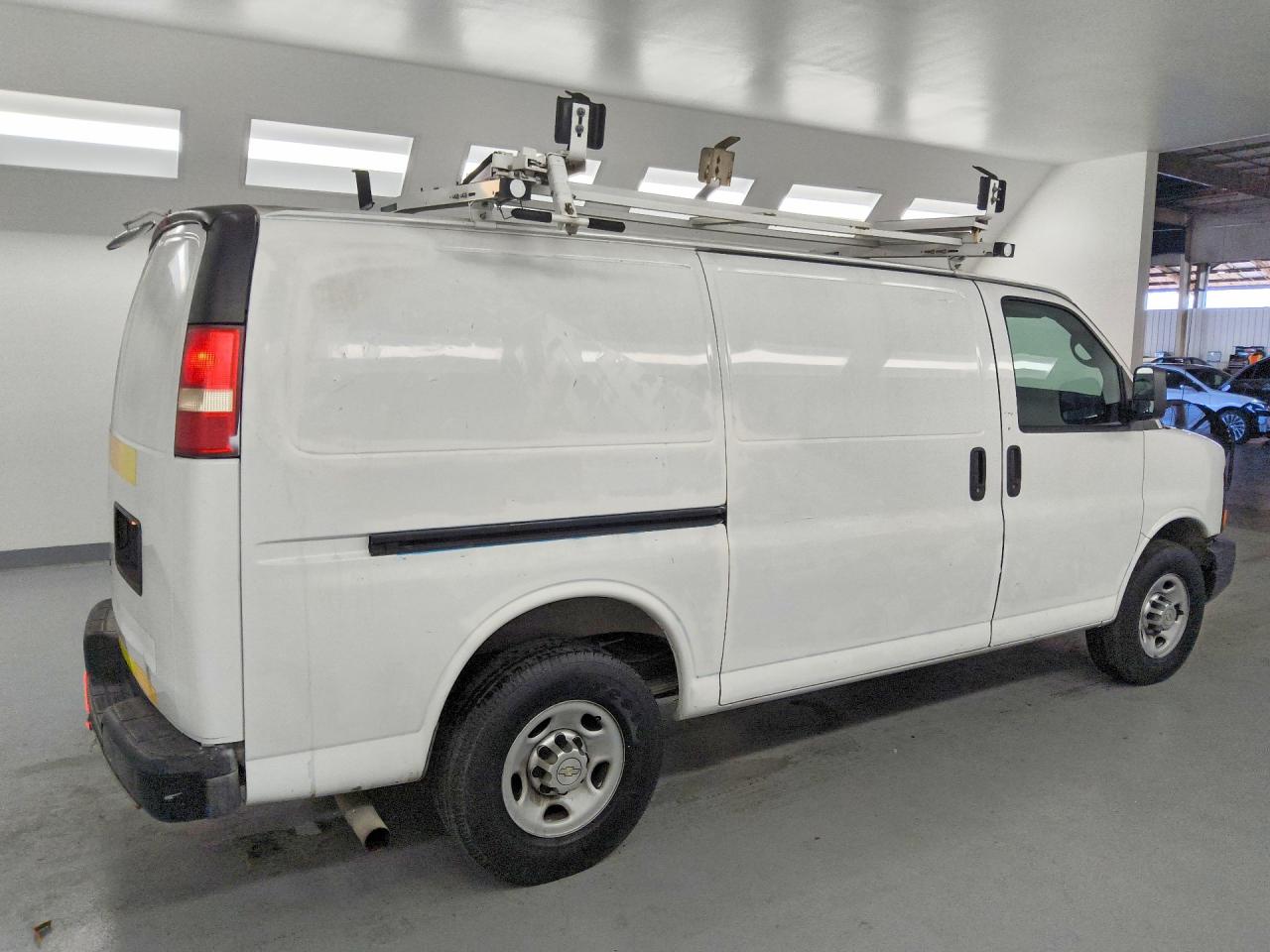 2013 CHEV Express VIN 1GCWGFCA9D1151447 photo 3