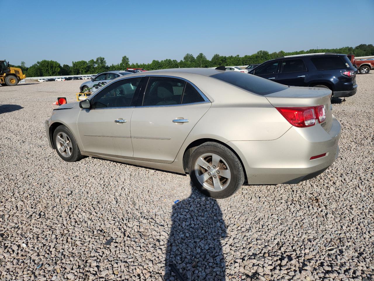 2013 Chevrolet Malibu VIN 1G11B5SA8DF212559 photo 2