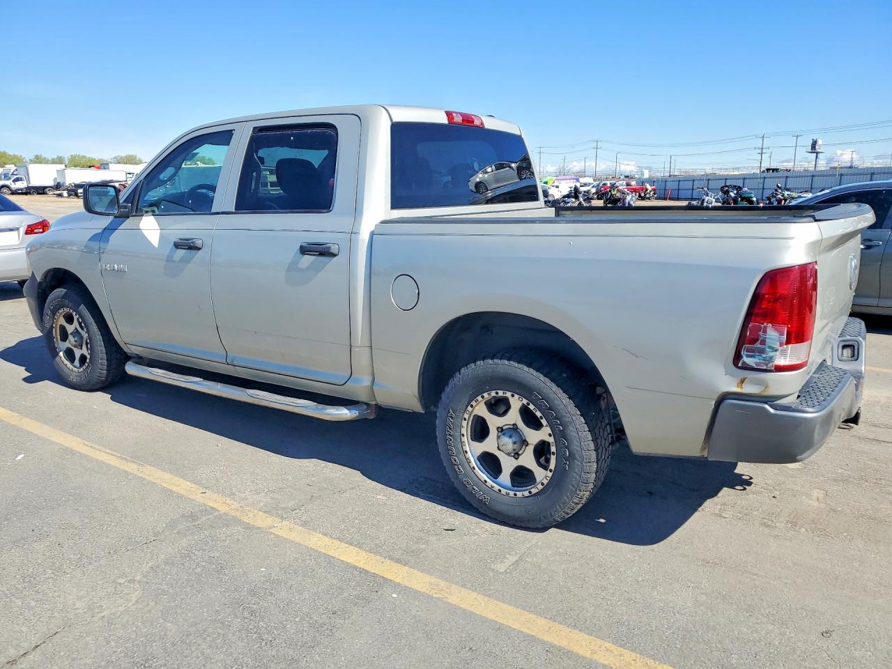 2010 Dodge Ram 1500 VIN 1D7RB1CP5AS196271 photo 2