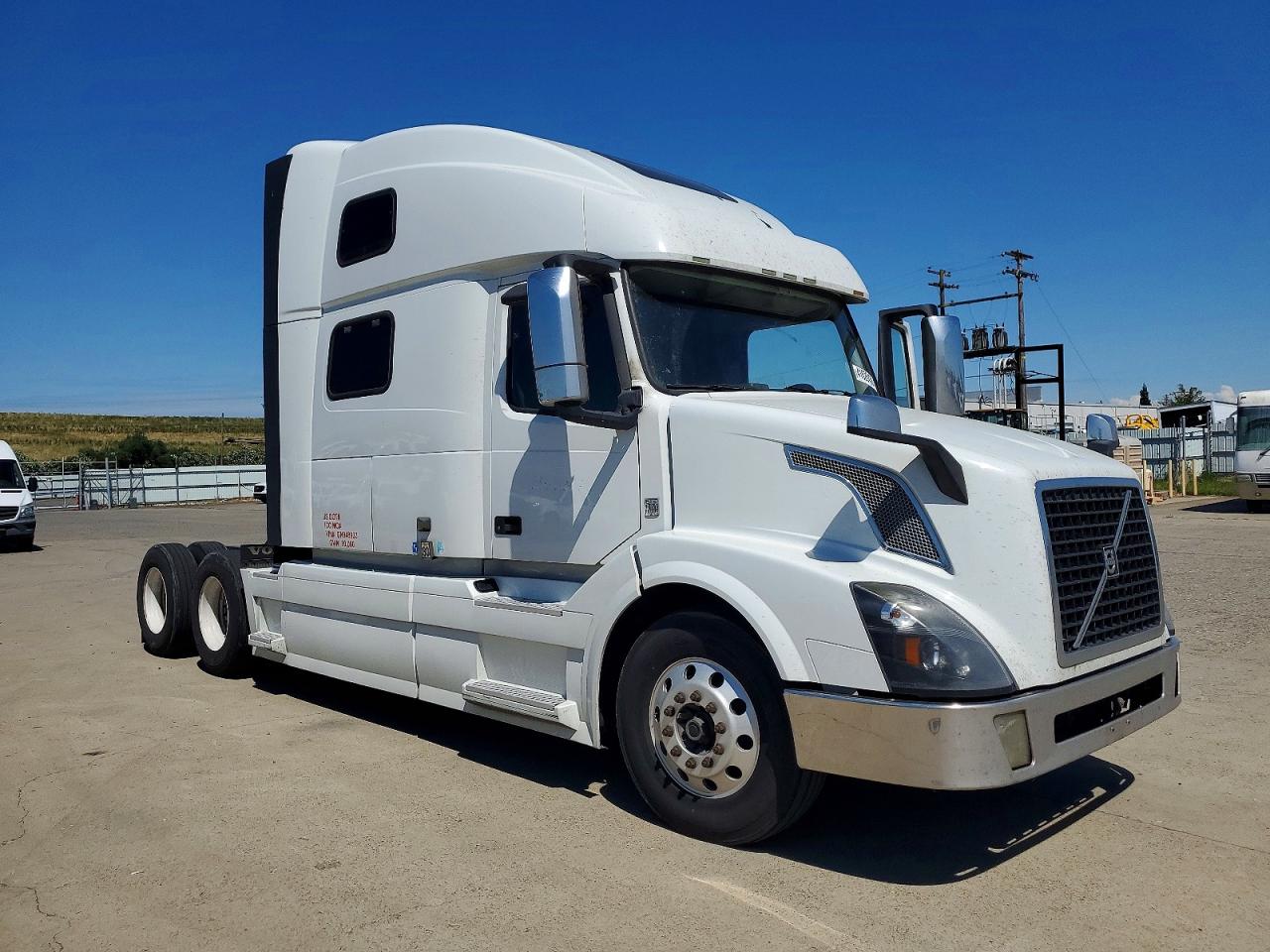 2016 Volvo All models VIN 4V4NC9EH9GN948933 photo 1