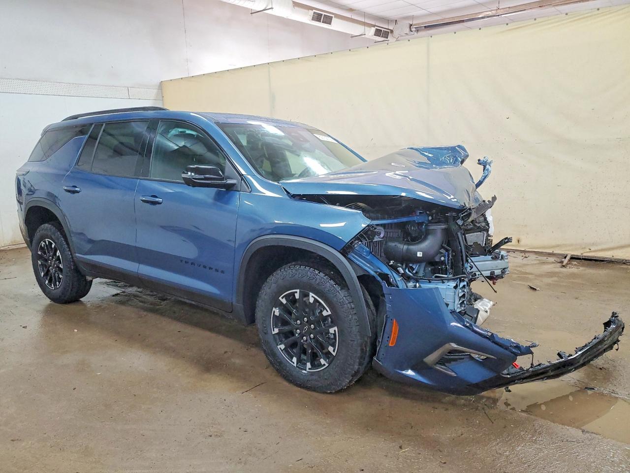 2026 Chevrolet Traverse VIN 1GNEVJKS3TJ100868 photo 4