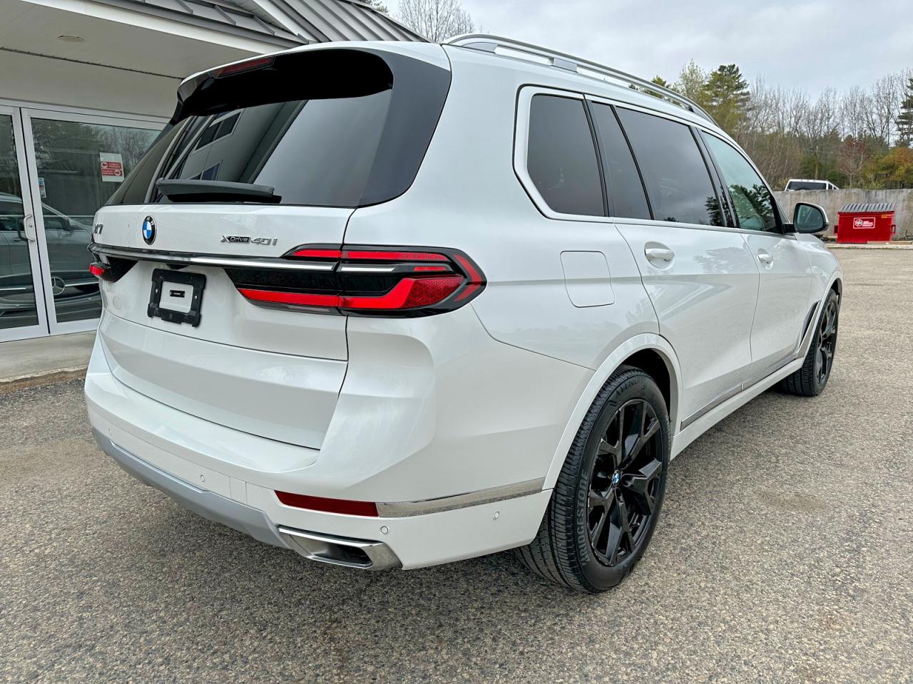 2024 BMW X7 VIN 5UX23EM03R9U24321 photo 4
