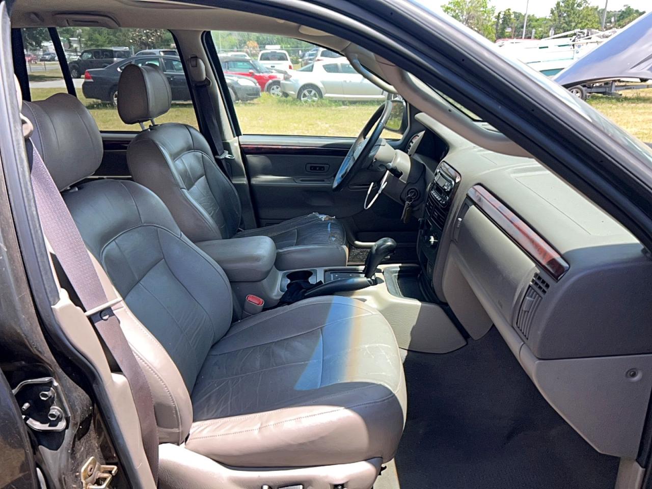 2004 Jeep Cherokee VIN 1J4GW58S14C372462 photo 5