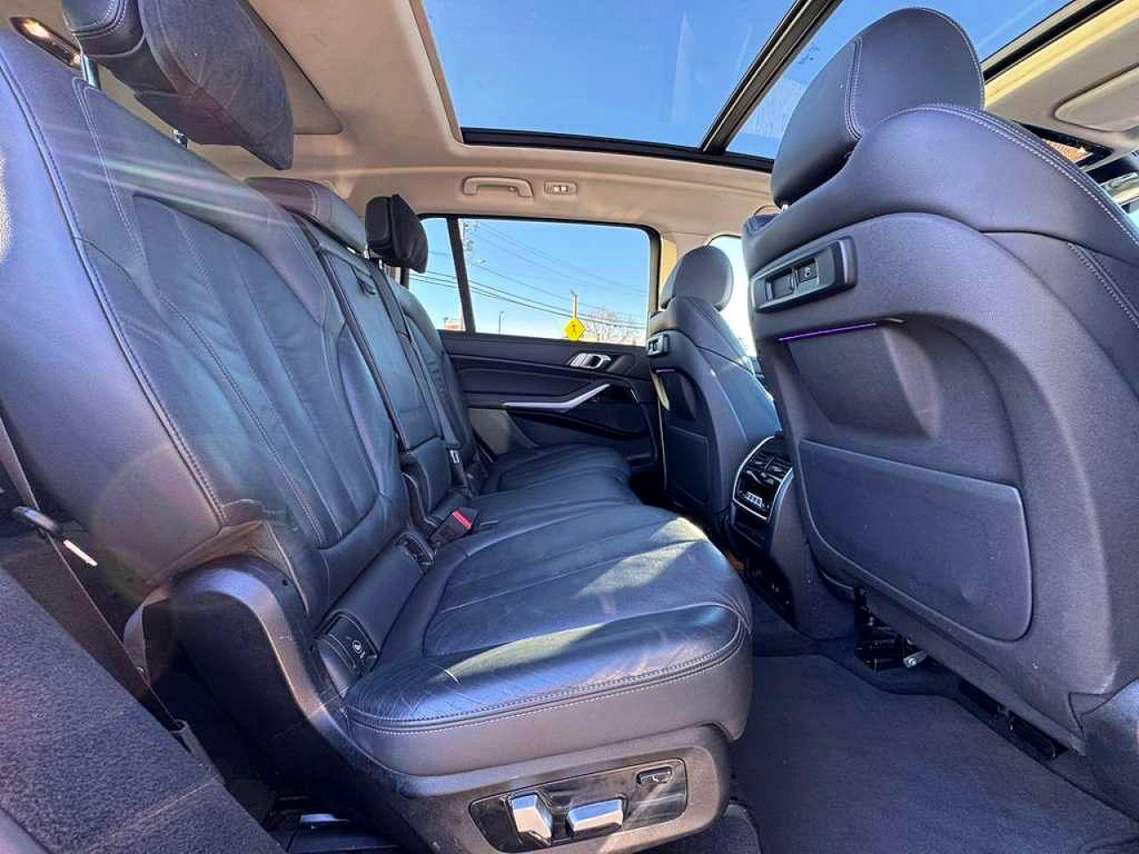 2020 BMW X7 VIN 5UXCW2C05L9A03738 photo 6
