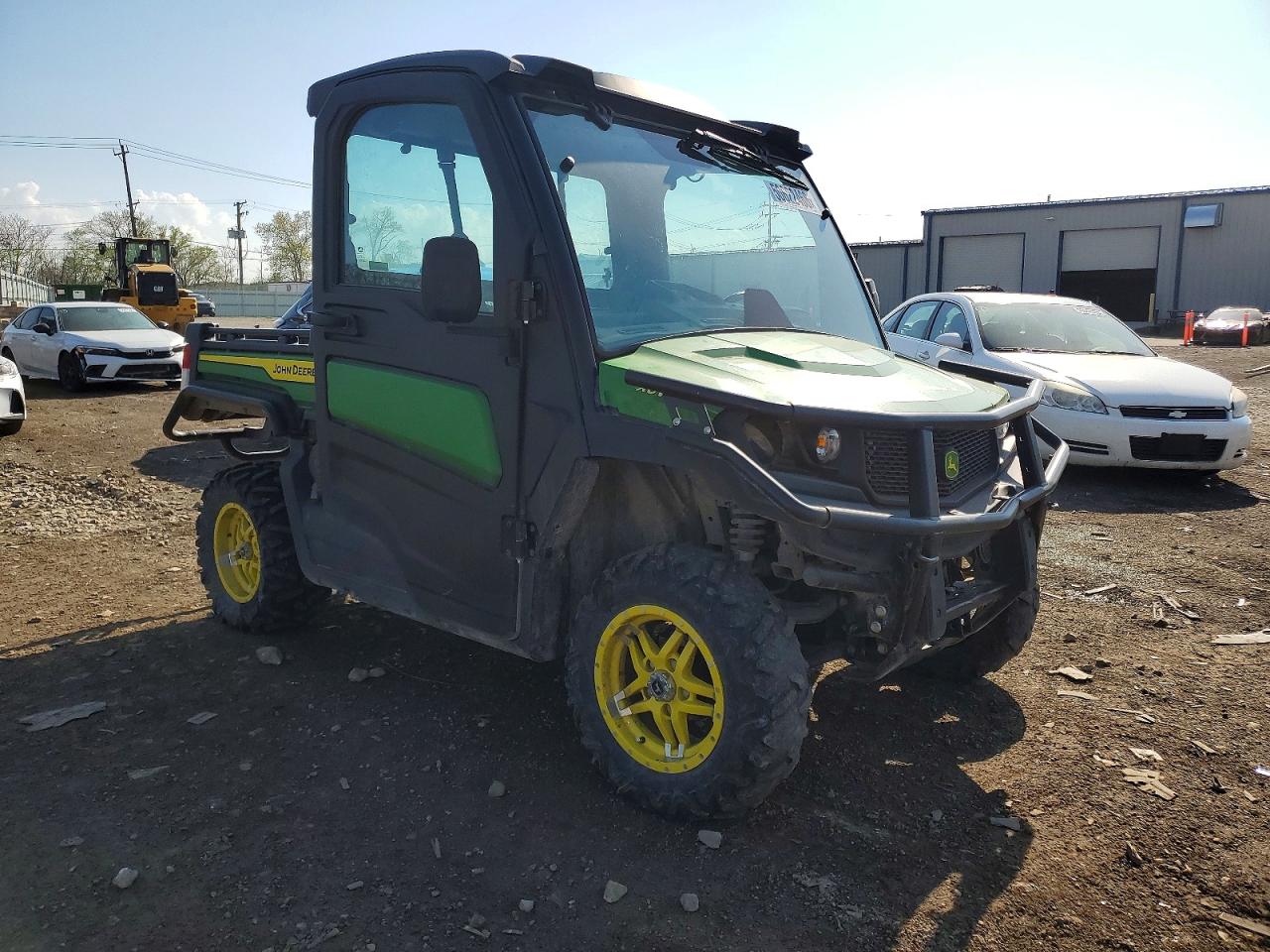 2023 JOHN Xuv 835m VIN 1M0835MDAPM062593 photo 1