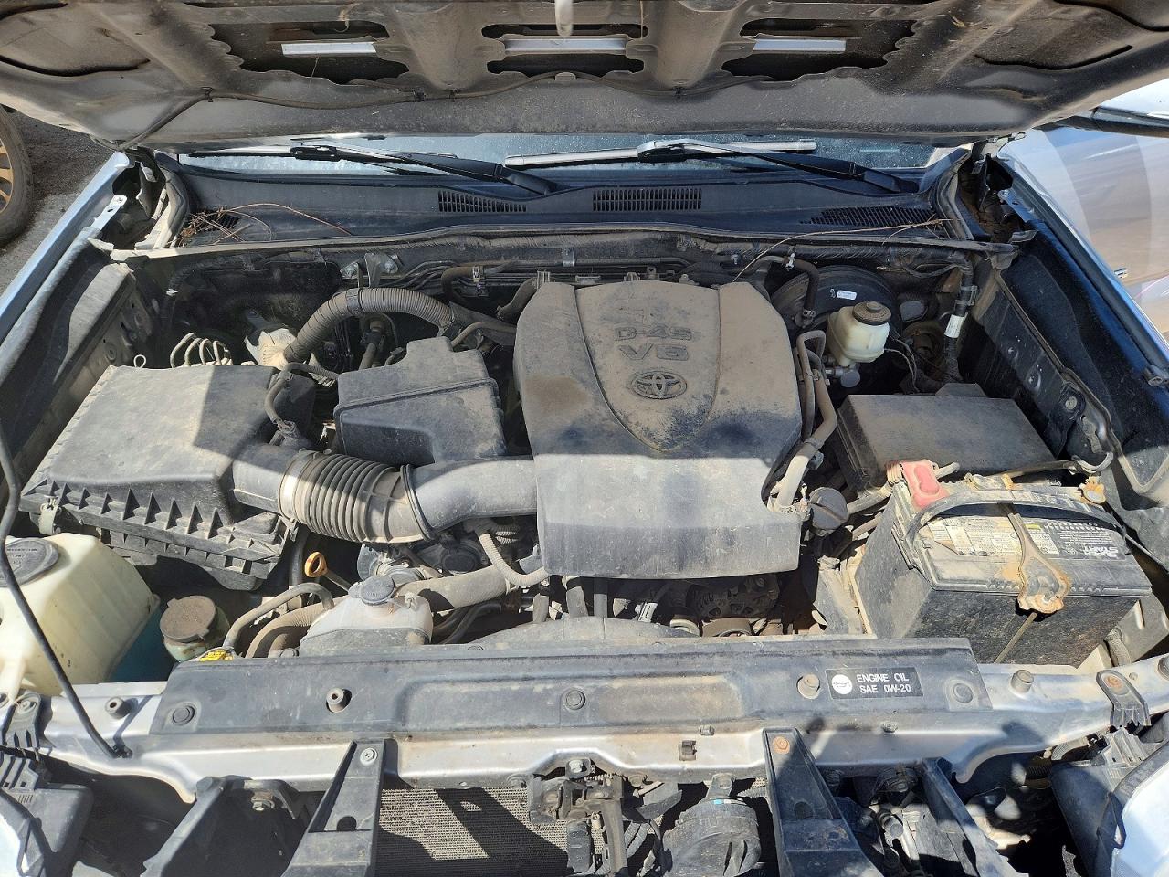 2017 Toyota Tacoma VIN 3TMDZ5BNXHM015756 photo 11