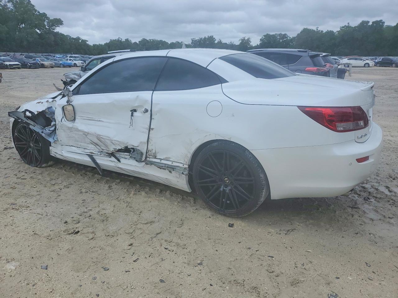 2010 Lexus Is VIN JTHFF2C29A2509705 photo 2