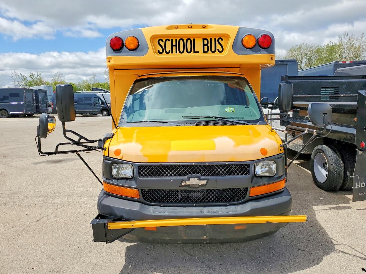 2010 THOMAS Express VIN 1GB6G2A66A1134306 photo 9
