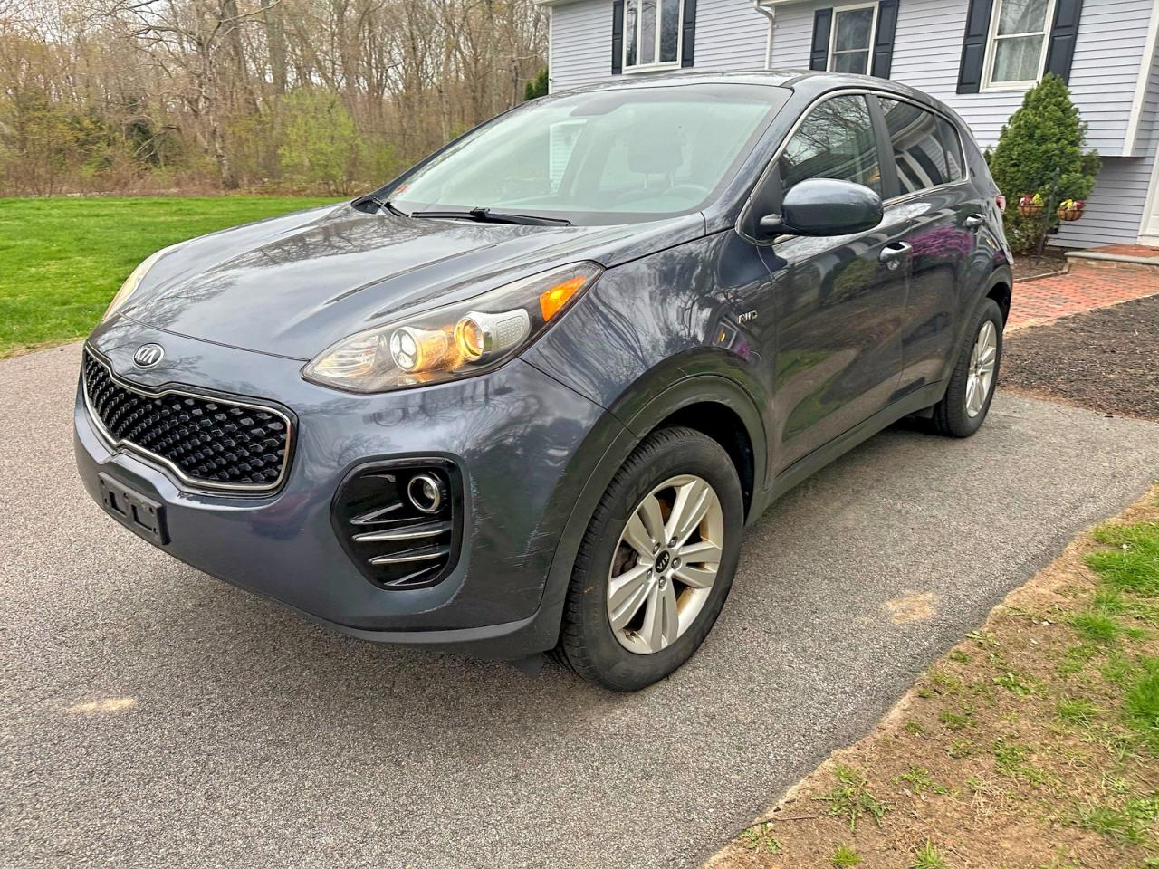 2019 Kia Sportage VIN KNDPMCACXK7584463 photo 2