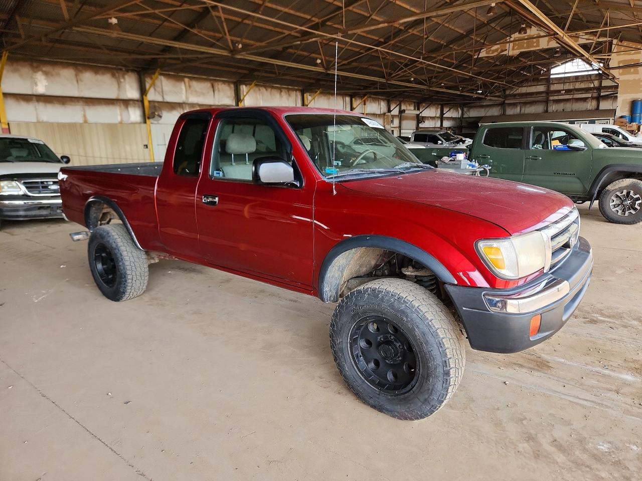 2000 Toyota Tacoma VIN 4TAWN72NXYZ622542 photo 4
