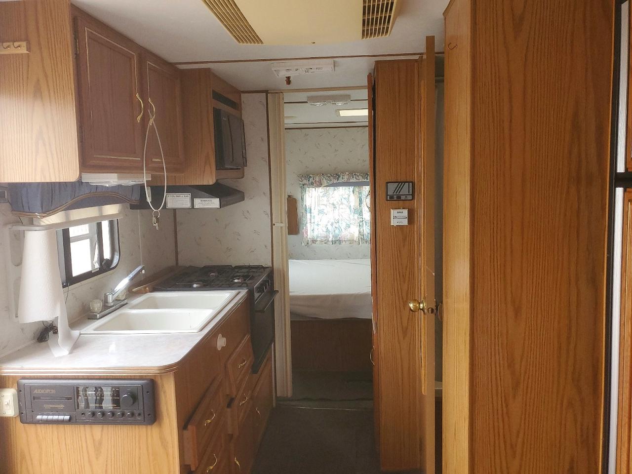 1995 JAYCO All models VIN 1UJBJ02KXS51B0382 photo 6