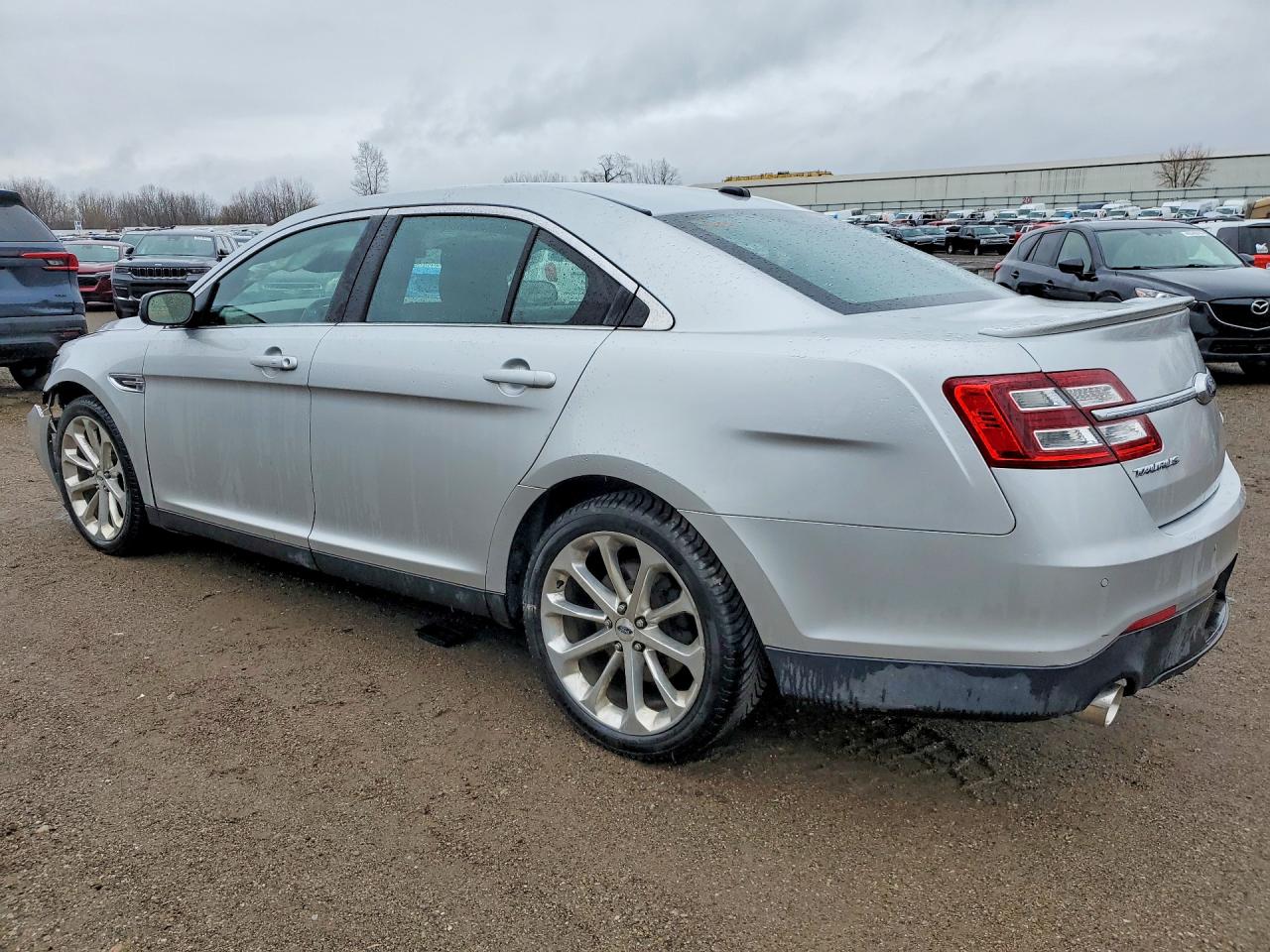 2017 Ford Taurus VIN 1FAHP2J83HG115876 photo 2