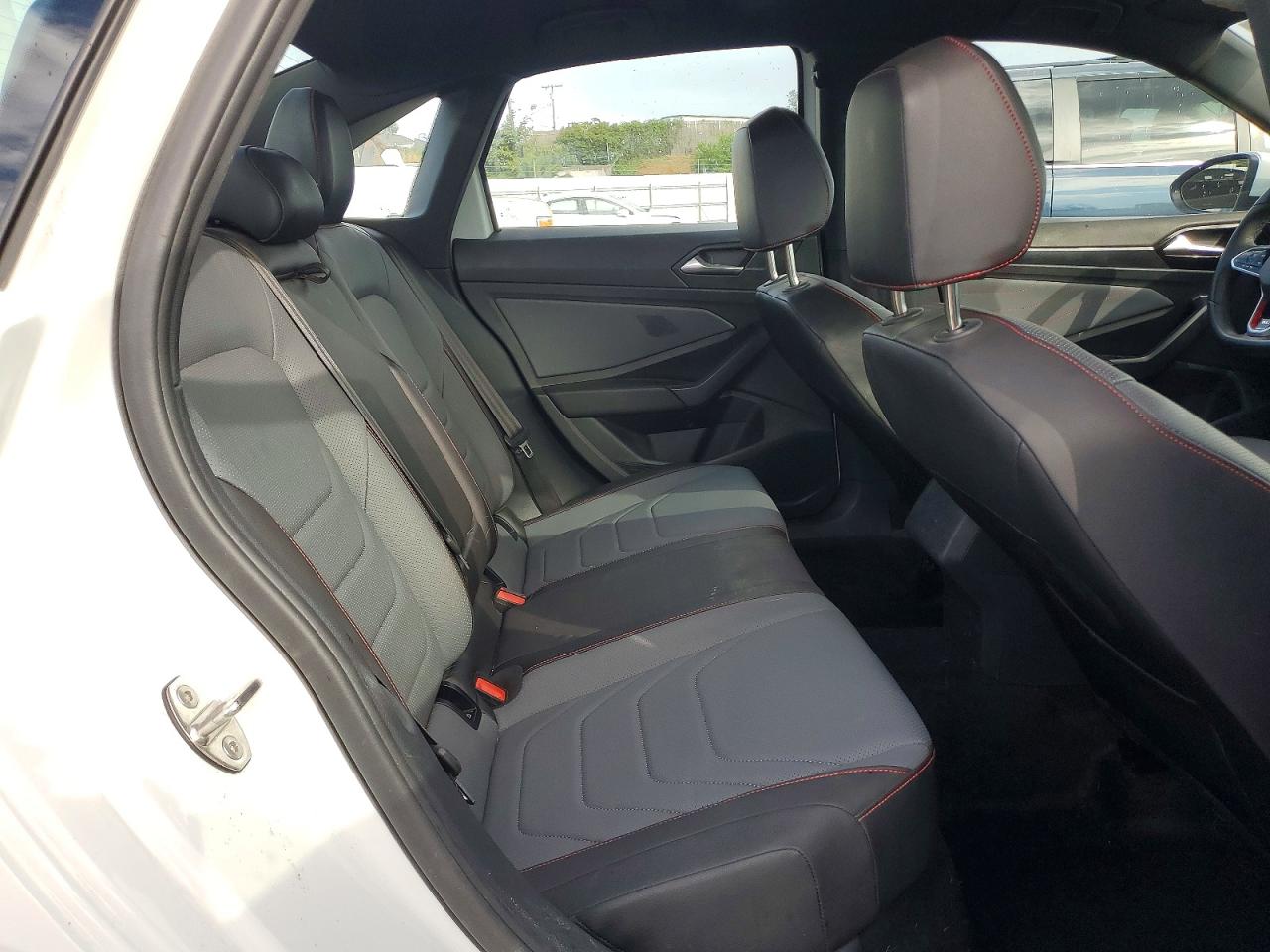 2025 Volkswagen Jetta VIN 3VW2T7BU9SM031818 photo 10