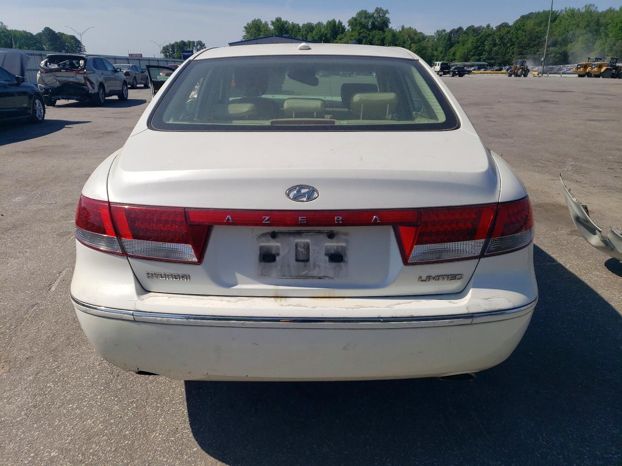 2008 Hyundai Azera VIN KMHFC46F88A297332 photo 6