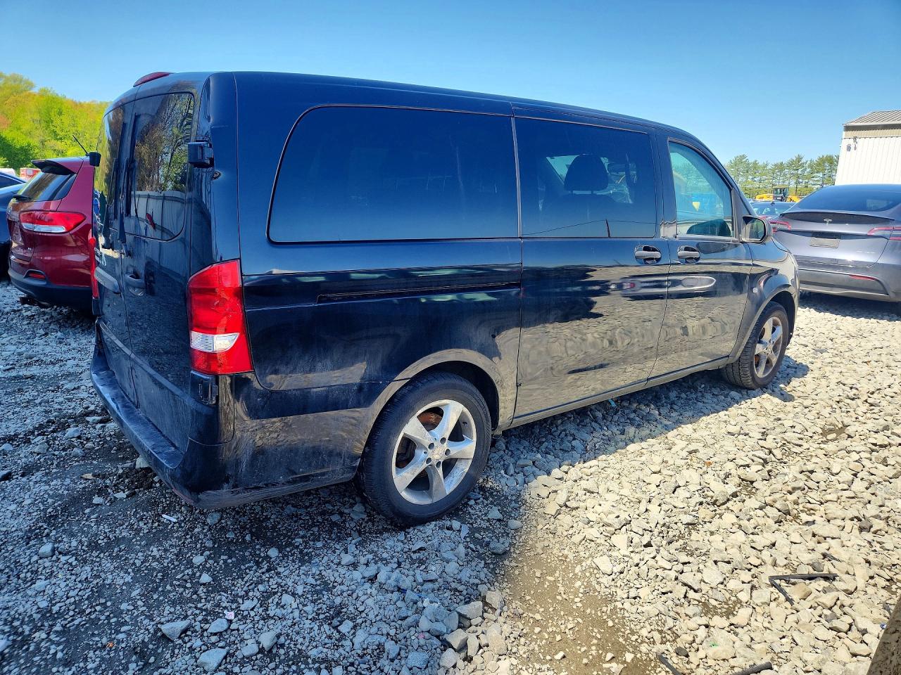 2017 Mercedes-Benz Metris VIN WD4PG2EEXH3317018 photo 3